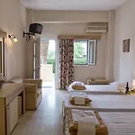 Anita 3*