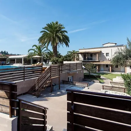 Anita 3* Perama (Corfu)